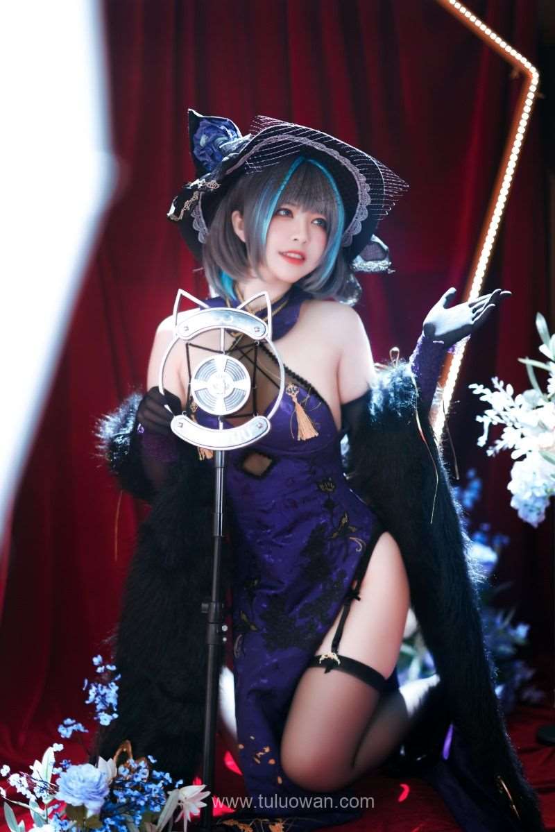 微博人气Coser@半半子 柴郡旗袍 [45P/100MB]