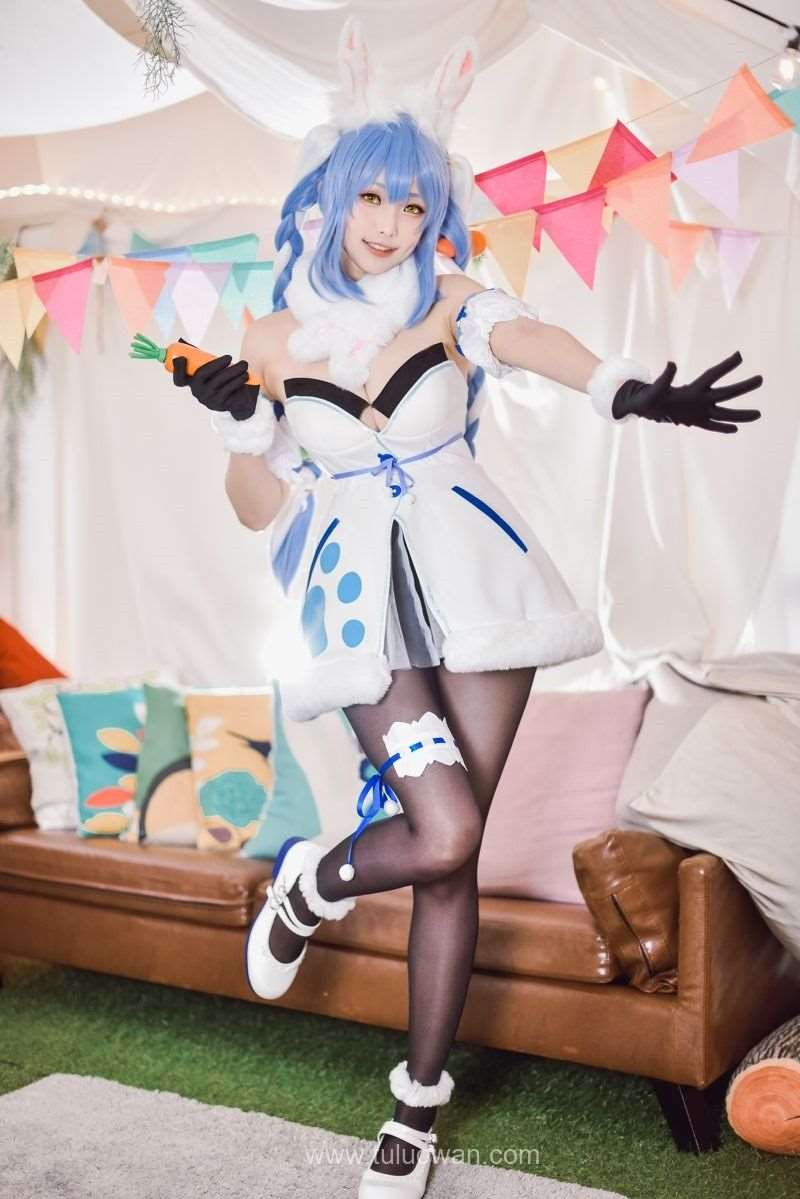 台湾Coser@ElyEE子 Pekora [27P/40MB]