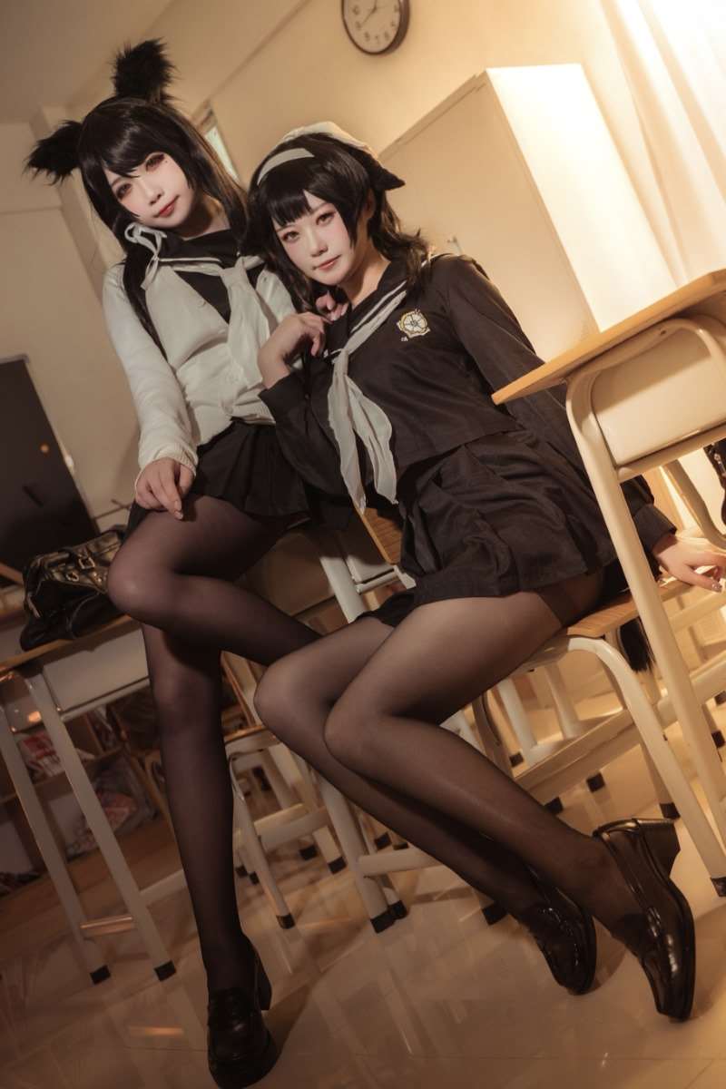 动漫博主@贞子蜜桃 碧蓝航线 爱宕高雄制服 [35P/354MB]
