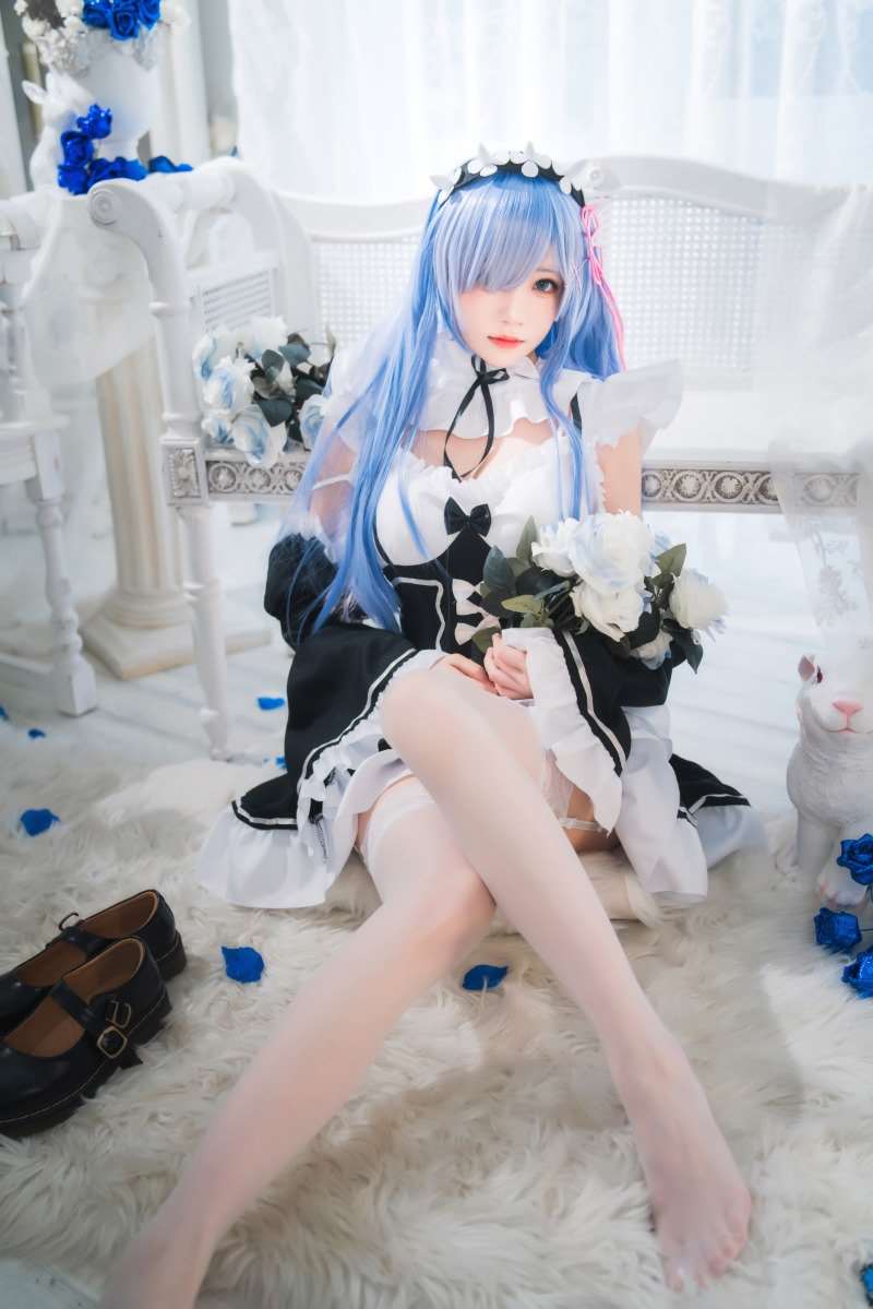 人气Coser@桜桃喵 长发蕾姆01 [45P/685MB]
