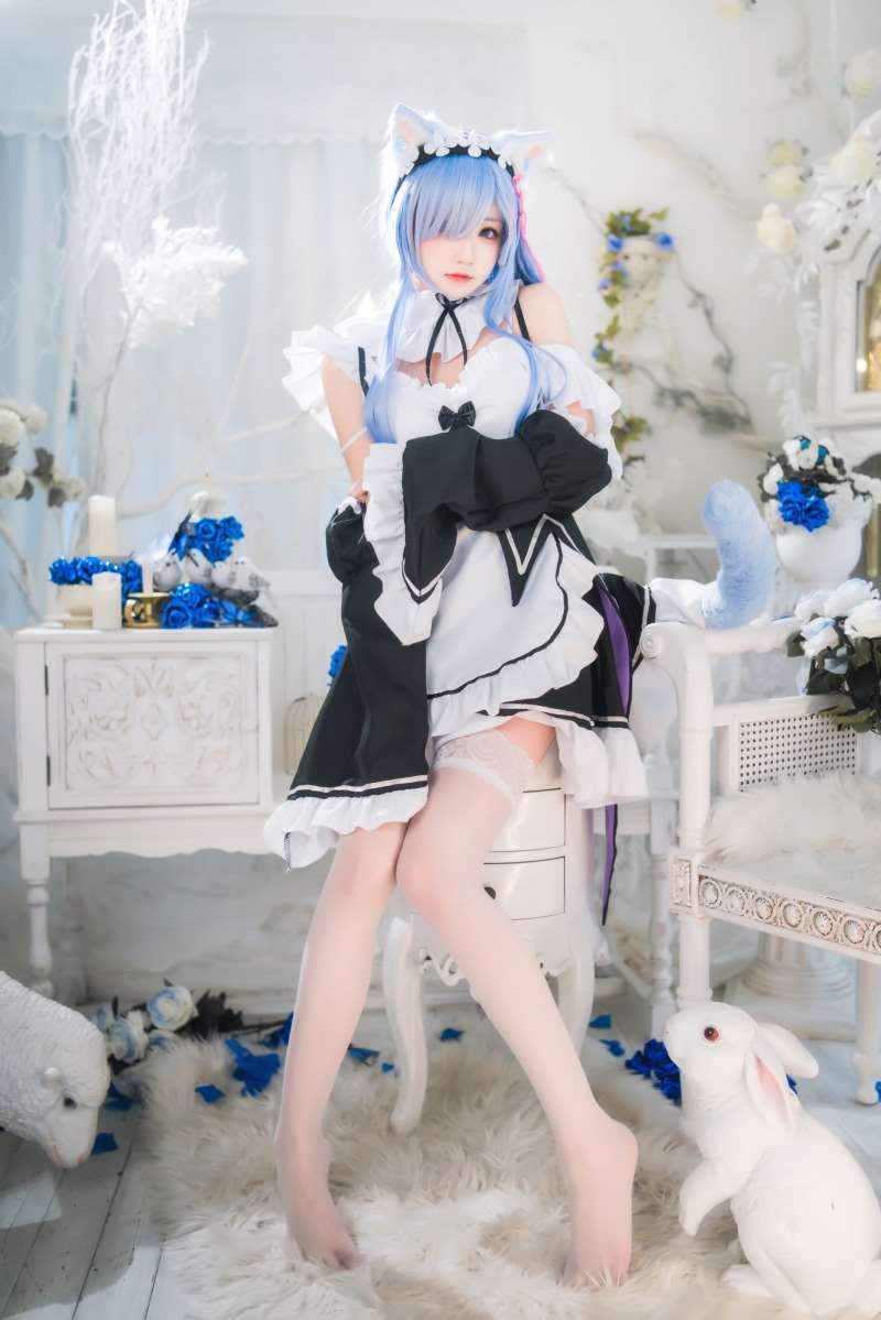 人气Coser@桜桃喵 长发蕾姆02 [44P/684MB]
