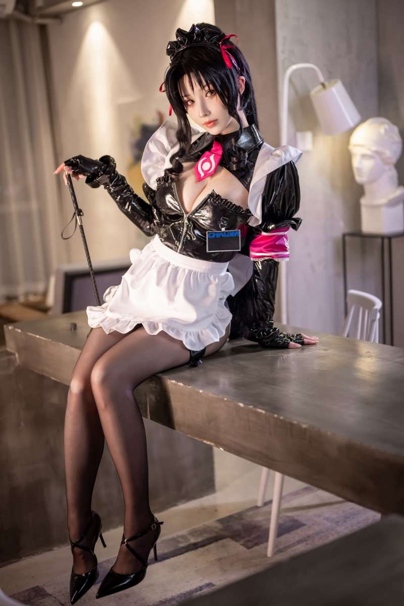 知名动漫Coser@rioko凉凉子 杀生院膝皮女仆 [41P/4V/1.54G]