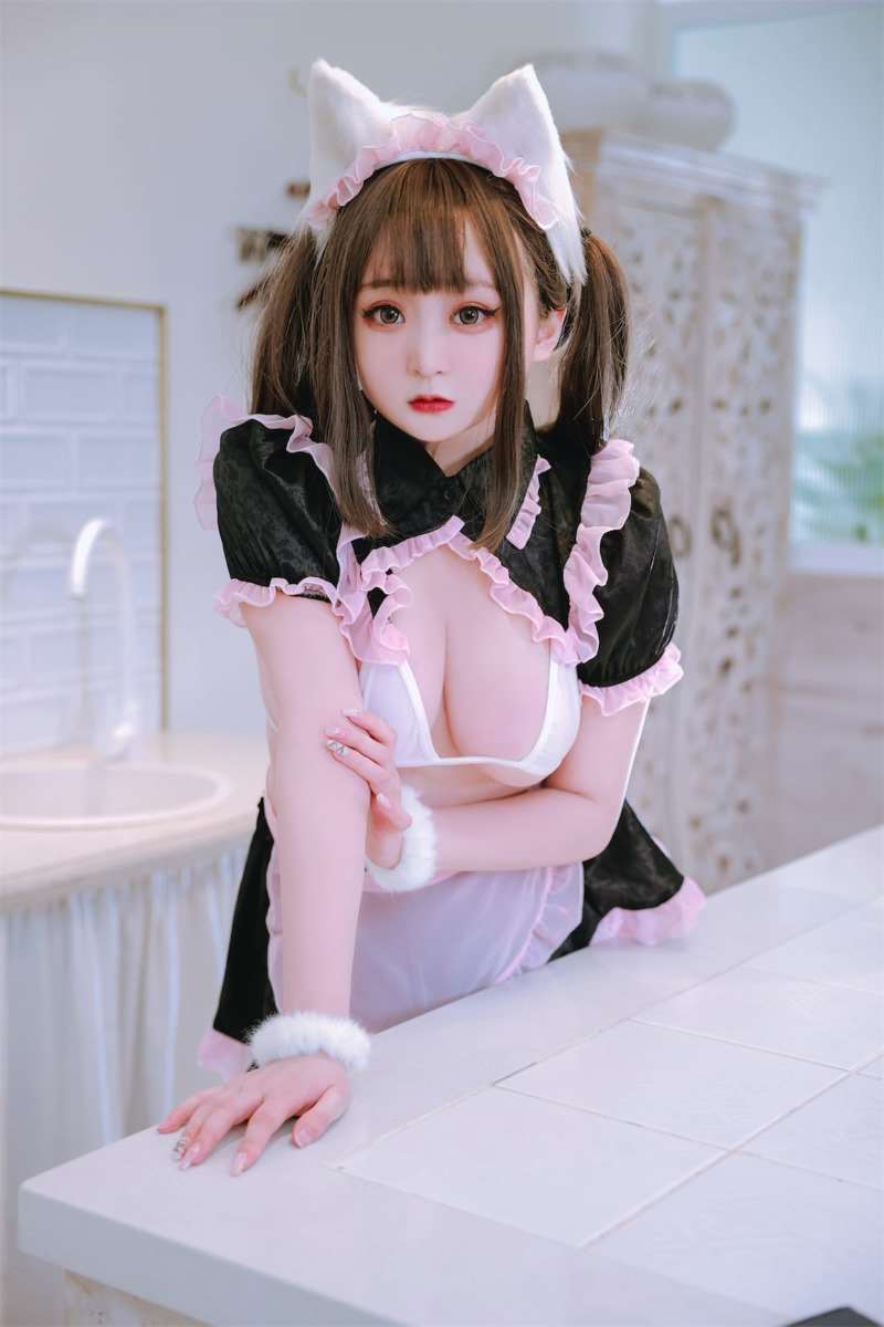 微博人气Coser@-桃夭葵- 猫耳黑粉女仆 [45P/202MB]