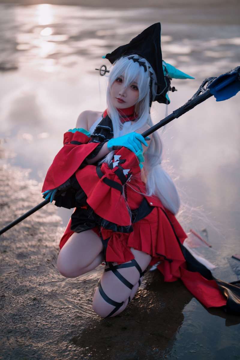人气动漫Coser@面饼仙儿 浊心斯卡蒂 [15P/168MB]