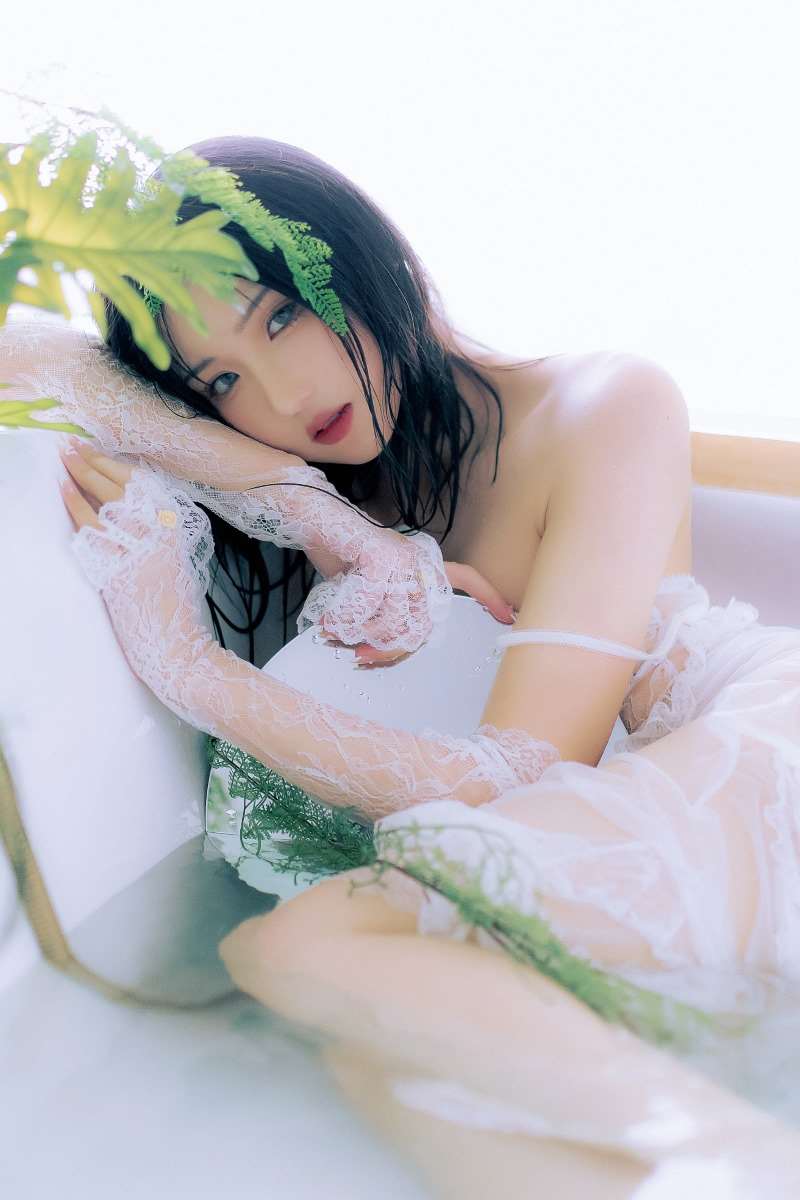 动漫博主@瓦斯塔亚小龙虾 鲸 [23P/420MB]