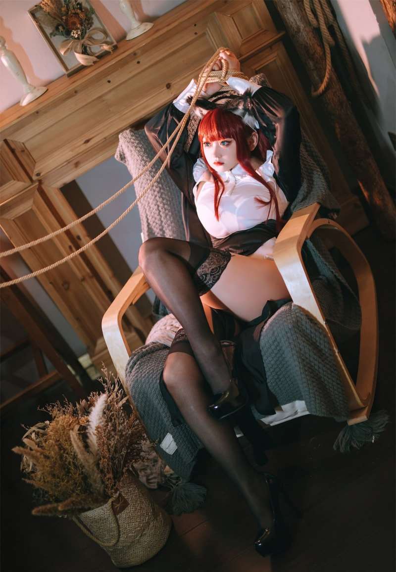 微博人气Coser@-桃夭葵- 修女 [61P/439MB]
