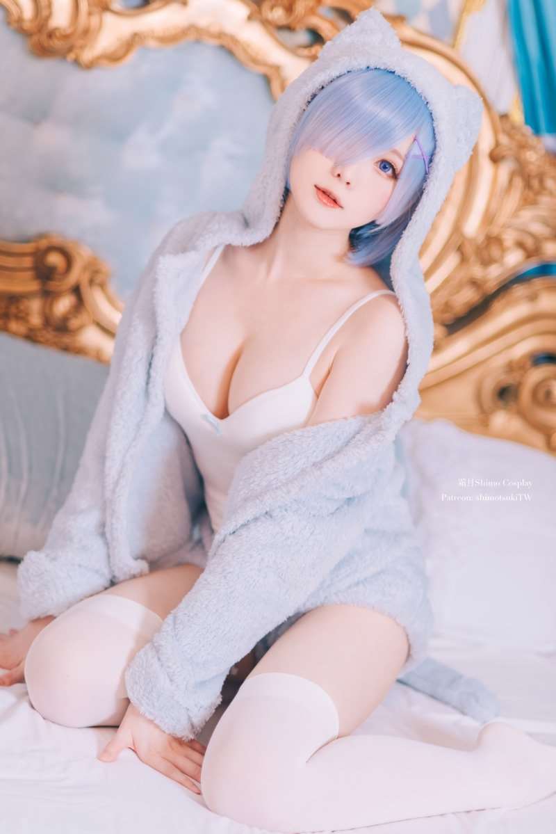 人气Coser@霜月shimo 雷姆猫咪装 [16P/214MB]