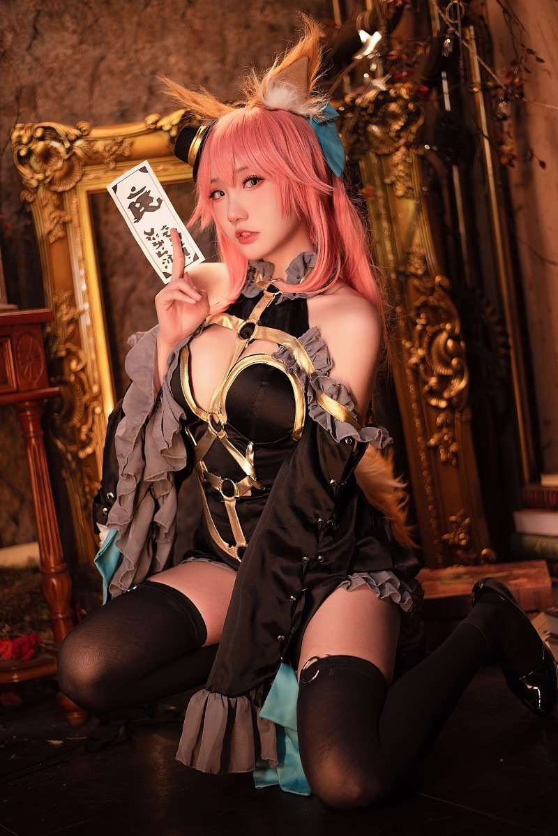 动漫Coser@瓜希酱 玉藻前 漆黑魔术服 [20P/133MB]