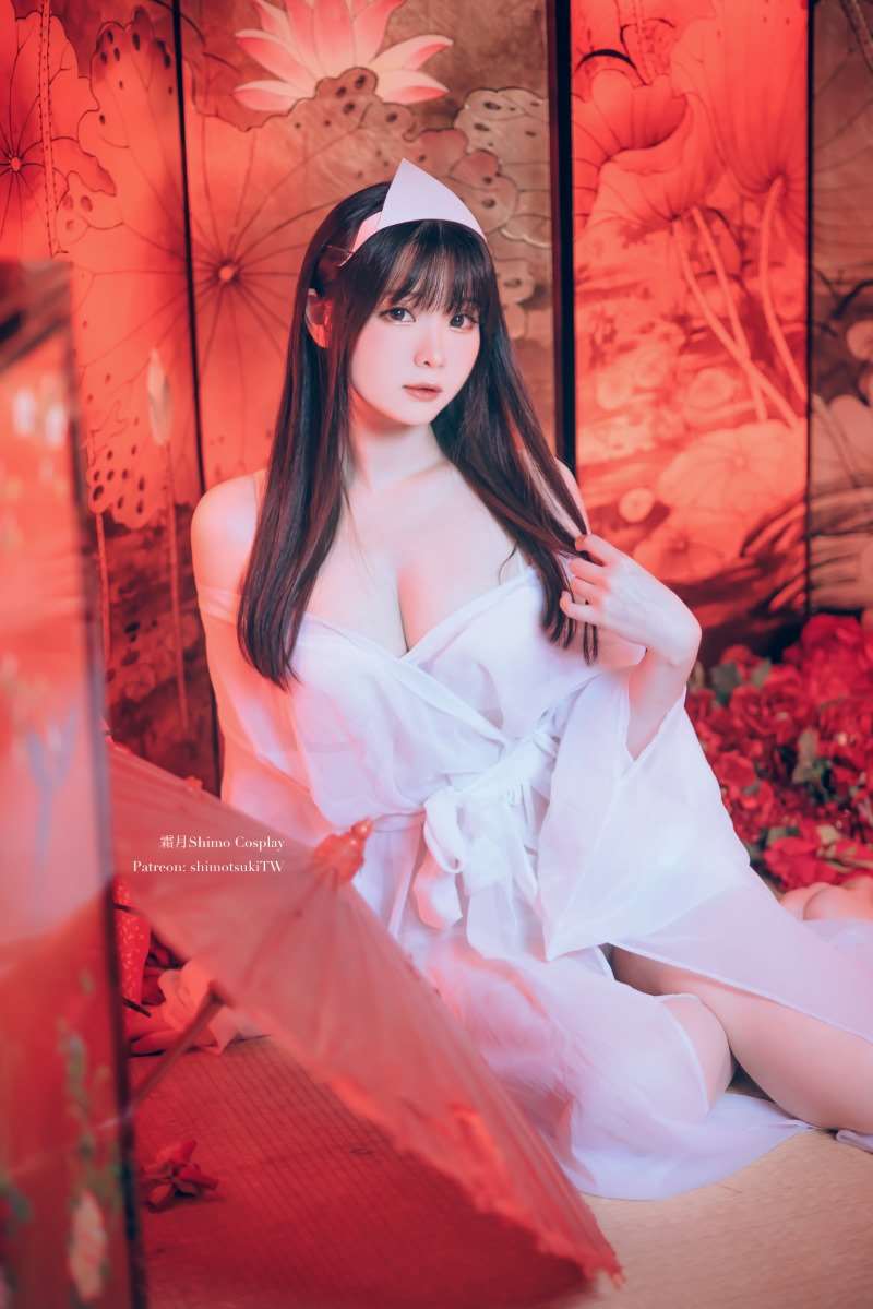人气Coser@霜月shimo 万圣 [19P/286MB]