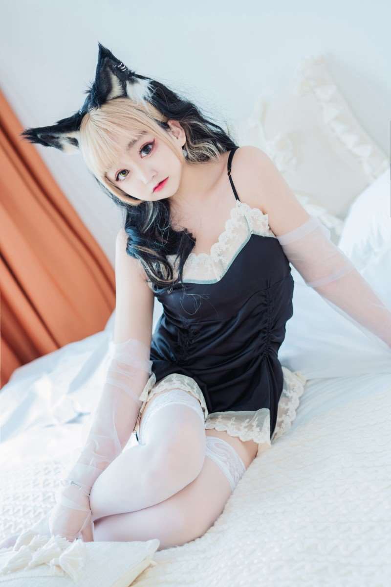 微博人气Coser@-桃夭葵- 森林猫猫 [41P/400MB]