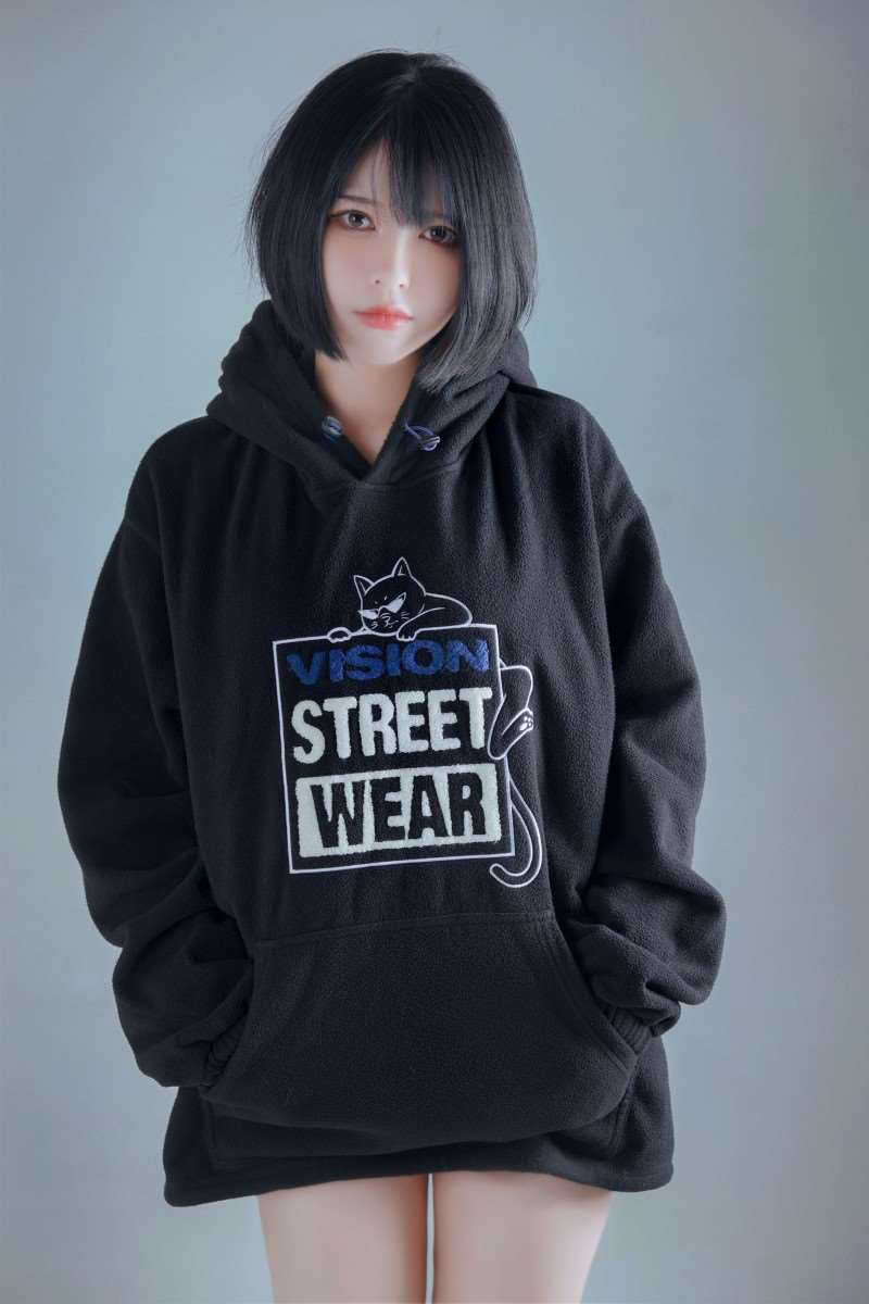 微博人气Coser@半半子 竞泳 [36P/58MB]