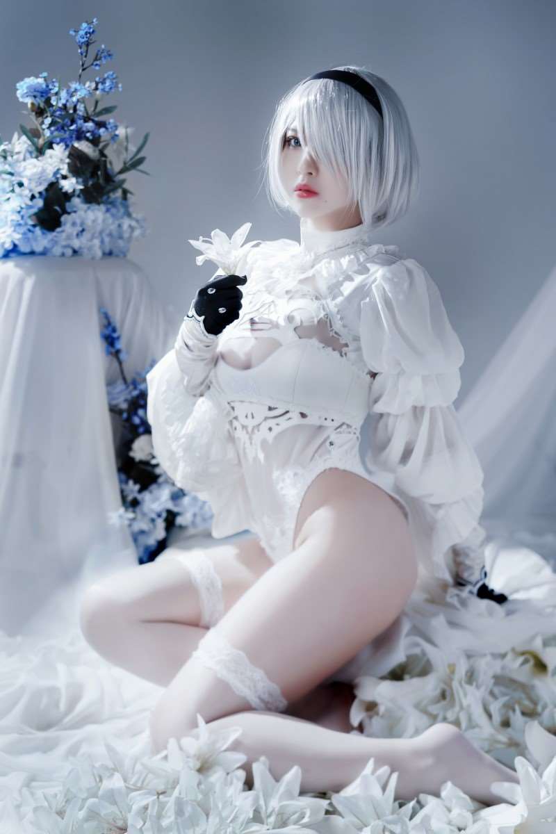 微博人气Coser@半半子 Automataヨルハ二号B型 白いドレス [51P/91MB]