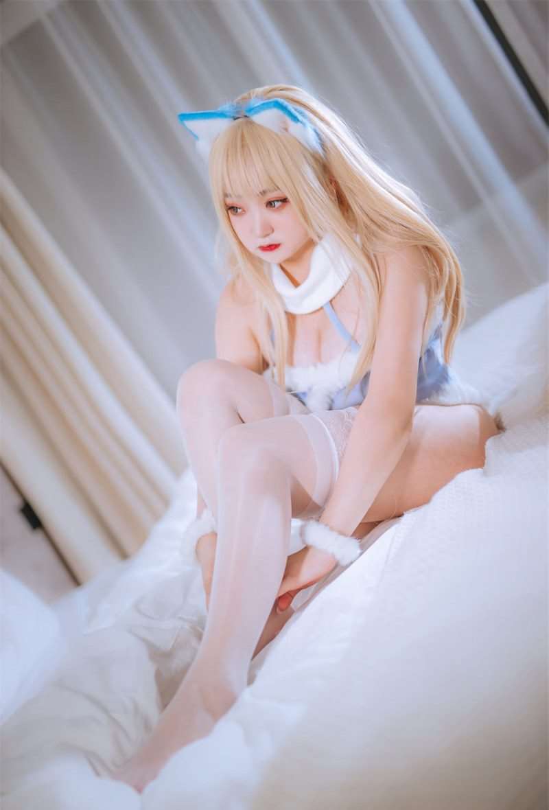 微博人气Coser@-桃夭葵- 蓝色连体猫猫 [31P/191MB]