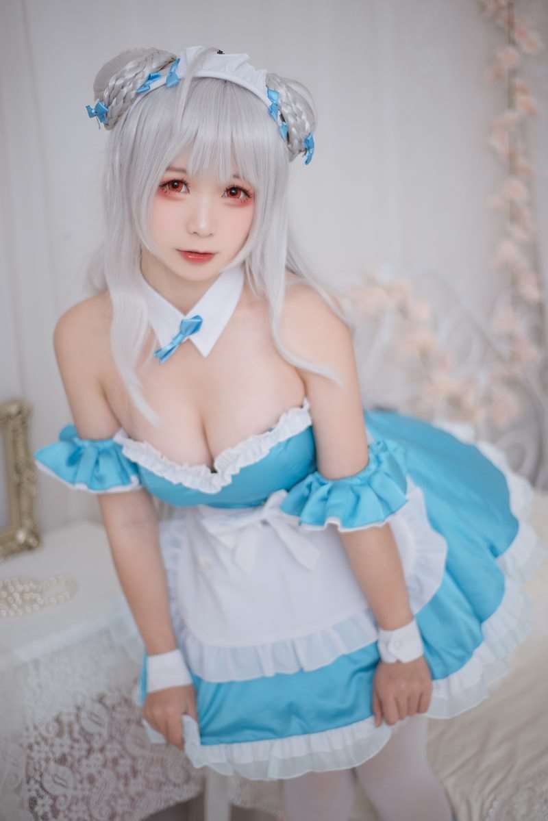 知名动漫博主Coser@樱落酱w 小天鹅女仆 [13P/85MB]
