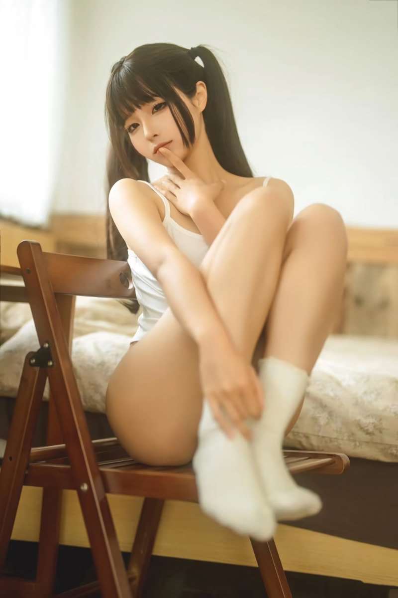 知名动漫博主@蠢沫沫 假日 [28P/187MB]