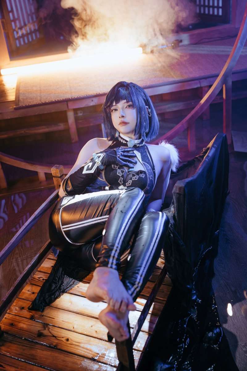 人气Coser@秋和柯基 夜兰 内衣 [66P/1V/3.22G]