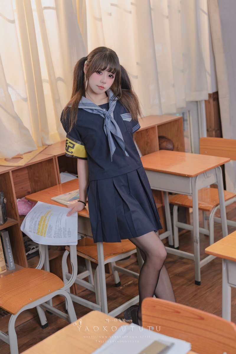 网红博主@咬一口兔娘(黏黏团子兔) 学生会长竞选中&脸红的思春期 [55P/1V/1.24G]