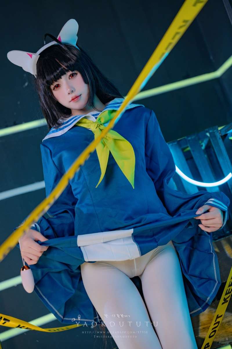 网红博主@咬一口兔娘(黏黏团子兔) 兔兔班车 霞沢美游[41P/1V/968MB]