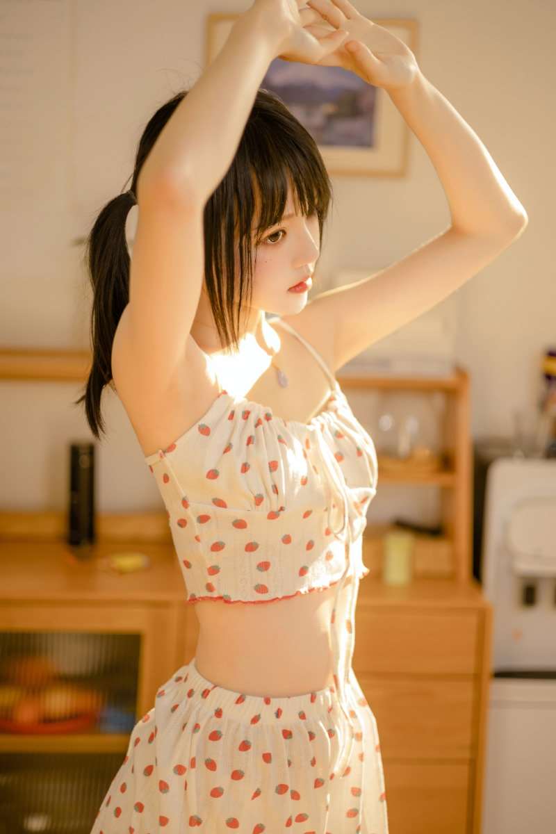 人气Coser@桜桃喵 瞌睡 [43P/388MB]