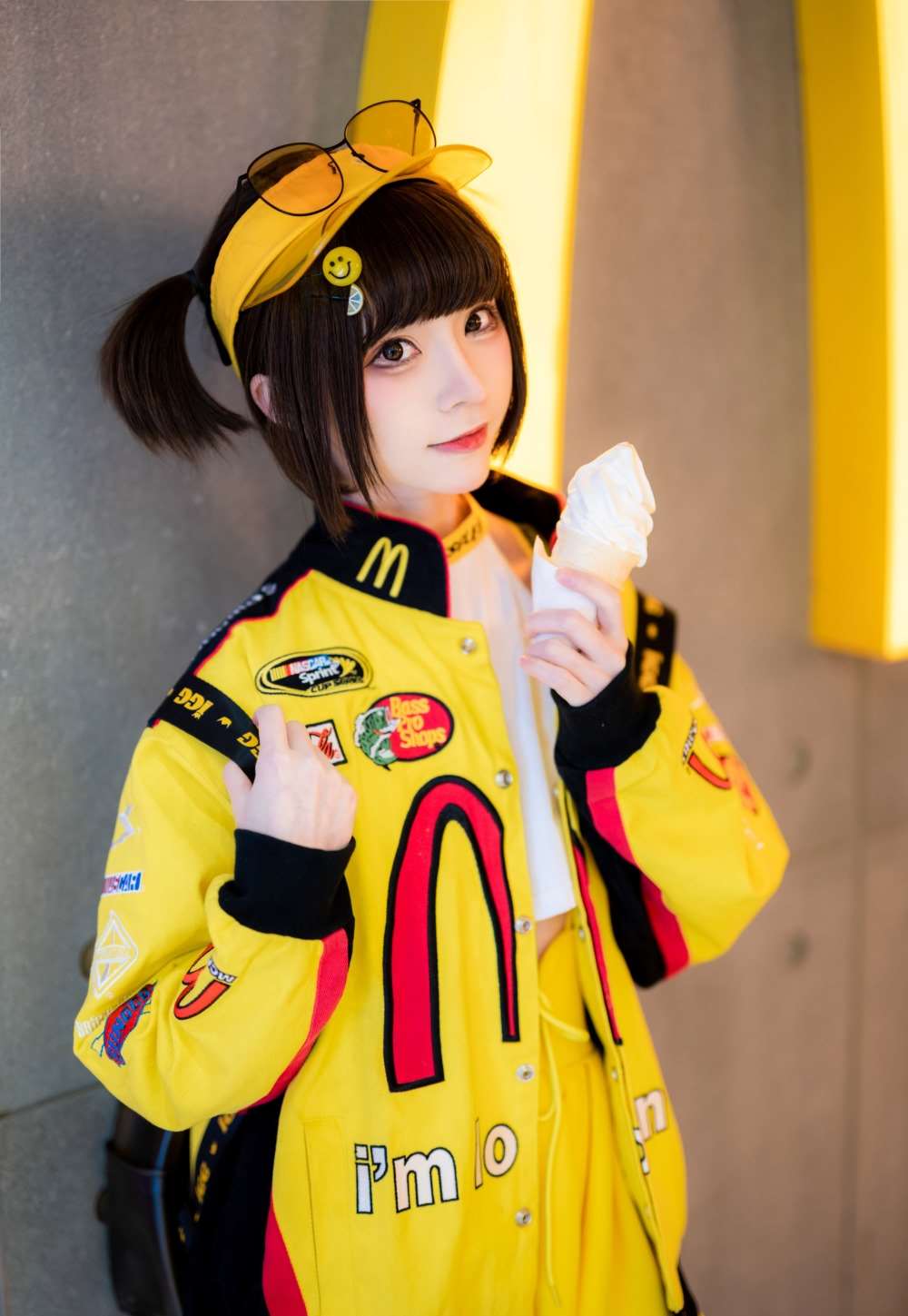 人气Coser@Kitaro_绮太郎 麦当劳女孩 [18P/49MB]