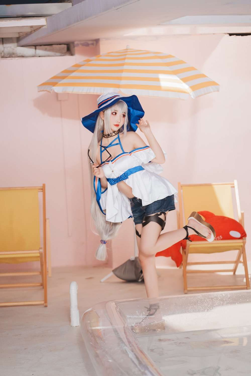 人气动漫Coser@面饼仙儿 斯卡蒂泳装 [18P/62MB]