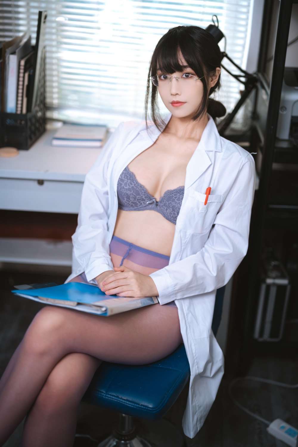 动漫Coser@汪知子 医生姐姐 [34P/192MB]