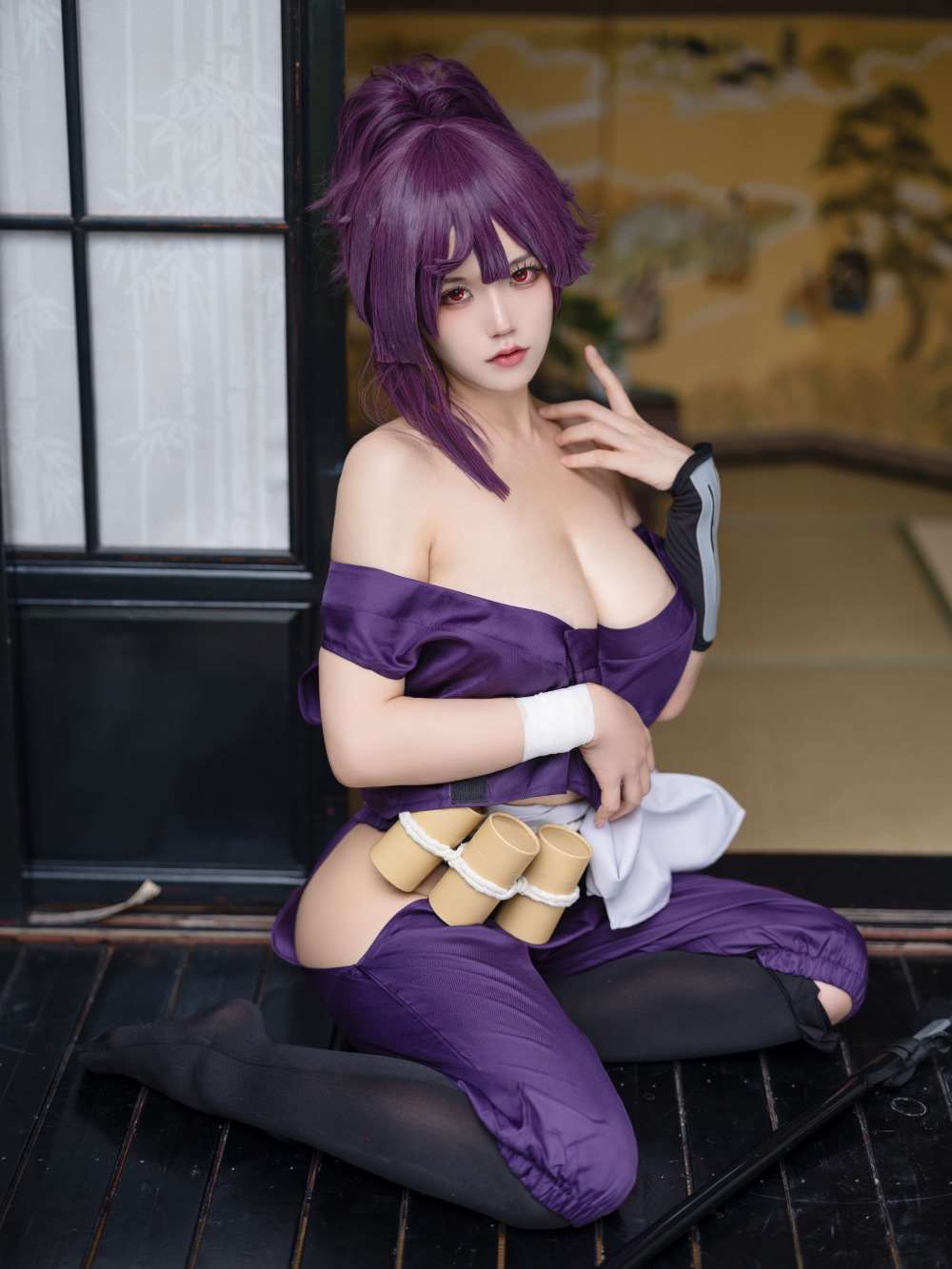 人气Coser@小仓千代 Yuzuriha 地狱楽 杠 [26P/66MB]