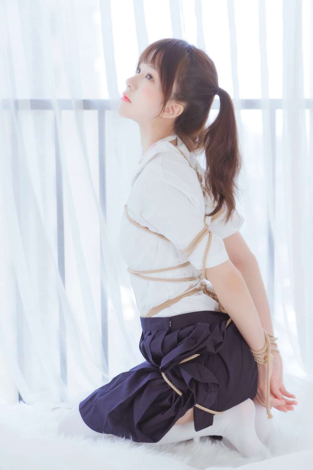人气Coser@桜桃喵 捆绑 [51P/398MB]