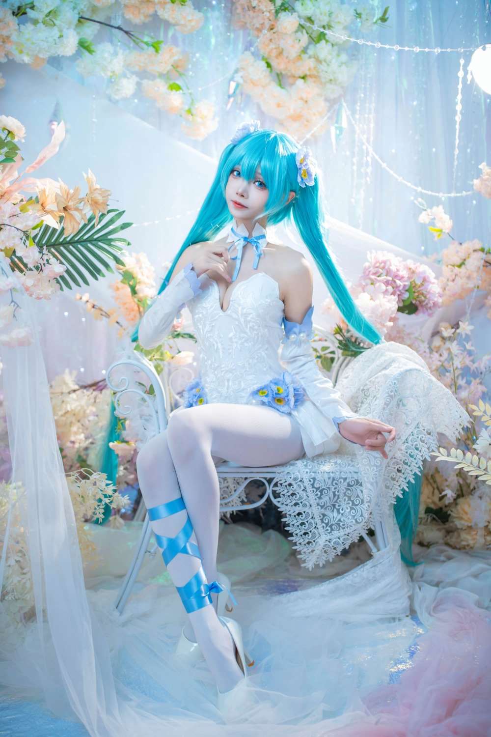 动漫博主@艾西aiwest 初音 粉蝶花 [44P/276MB]