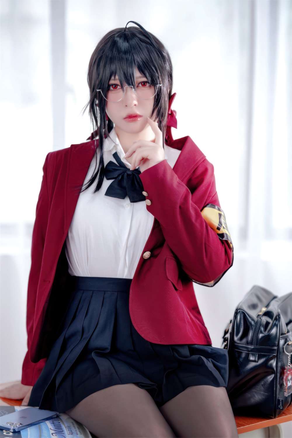 微博人气Coser@半半子 大凤 风纪委员 [55P/3V/352MB]