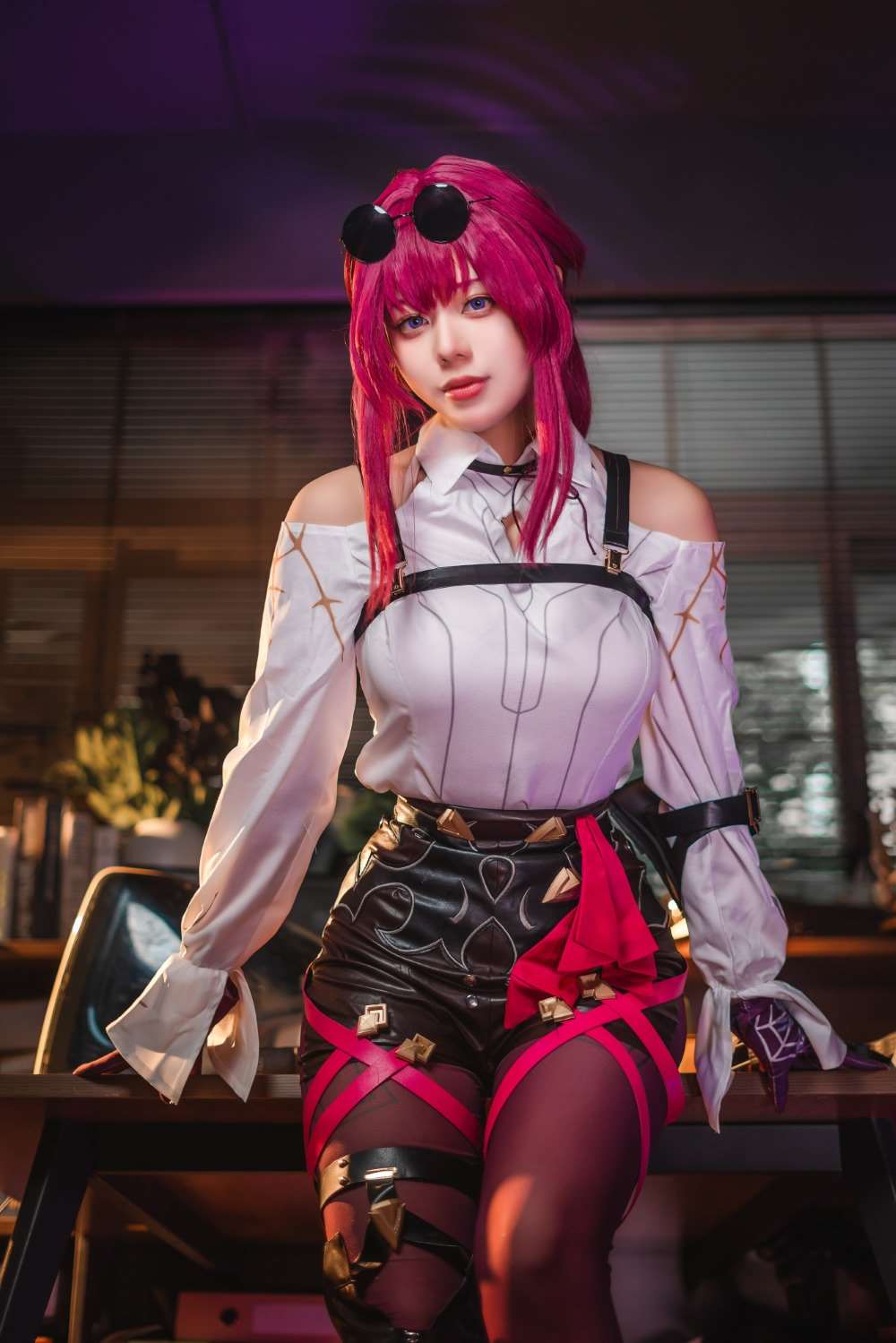 人气Coser@九言 卡夫卡 [50P/5V/1.12G]