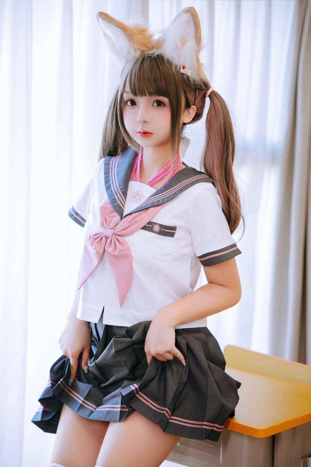 人气动漫博主@日奈娇 课桌捆绑 [150P/3V/1.69G]