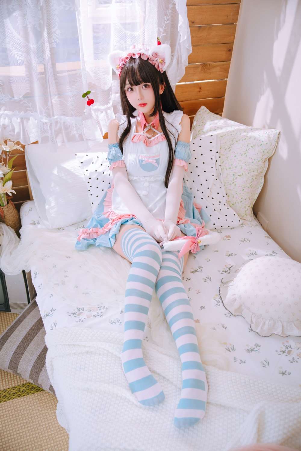人气动漫博主@日奈娇 兔尾女仆 [121P/1.29G]