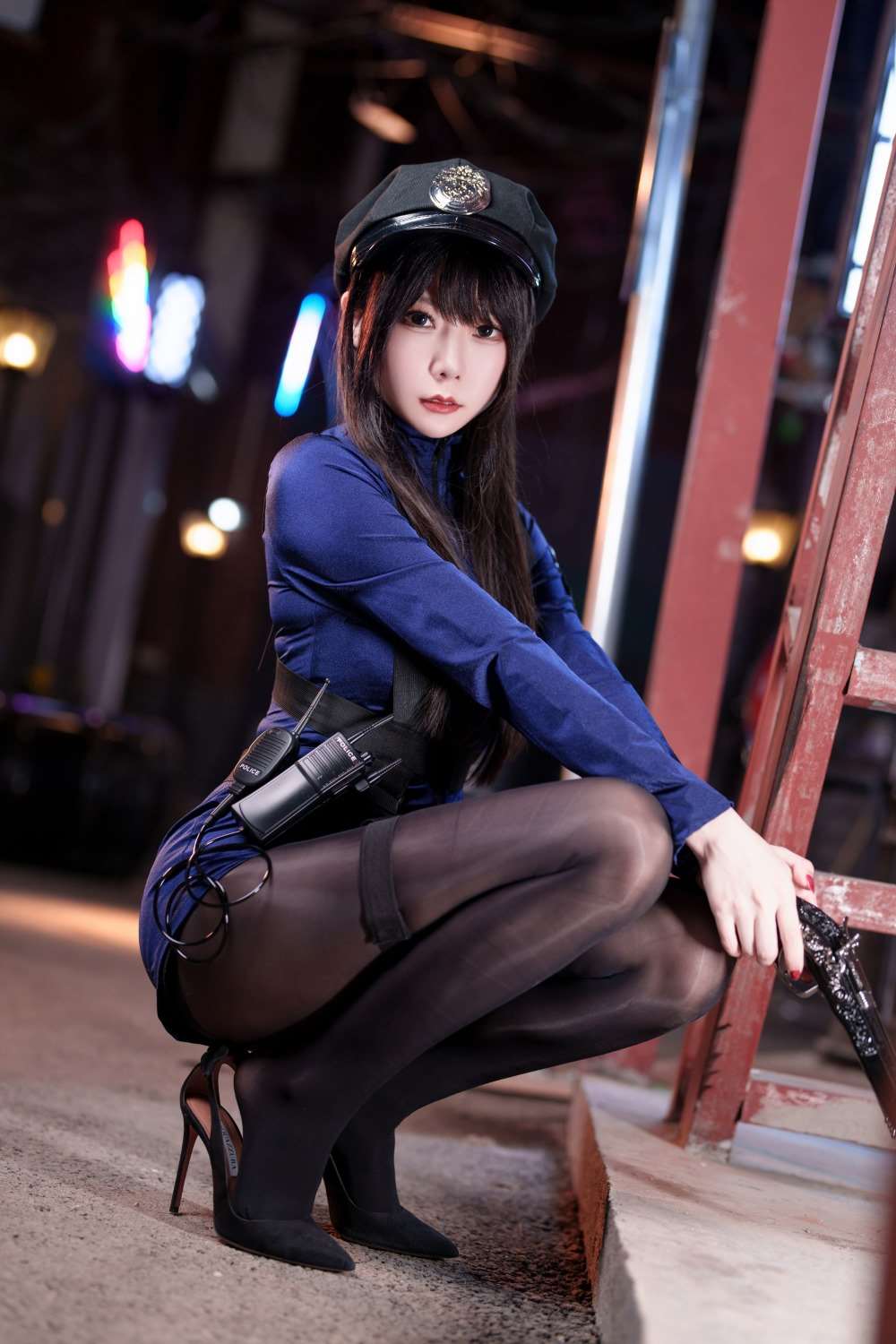 动漫博主@香草喵露露 十一月舰长女警图 [40P/1V/1.69G]