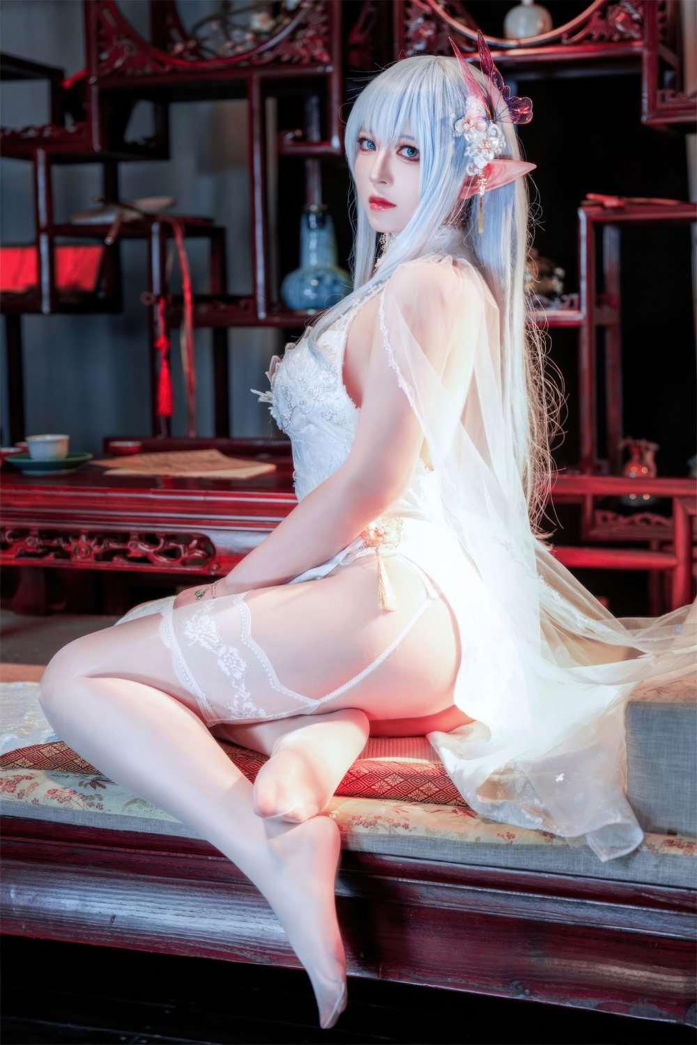 微博人气Coser@半半子 碧蓝航线 阿尔比恩旗袍 [47P/3V/200MB]