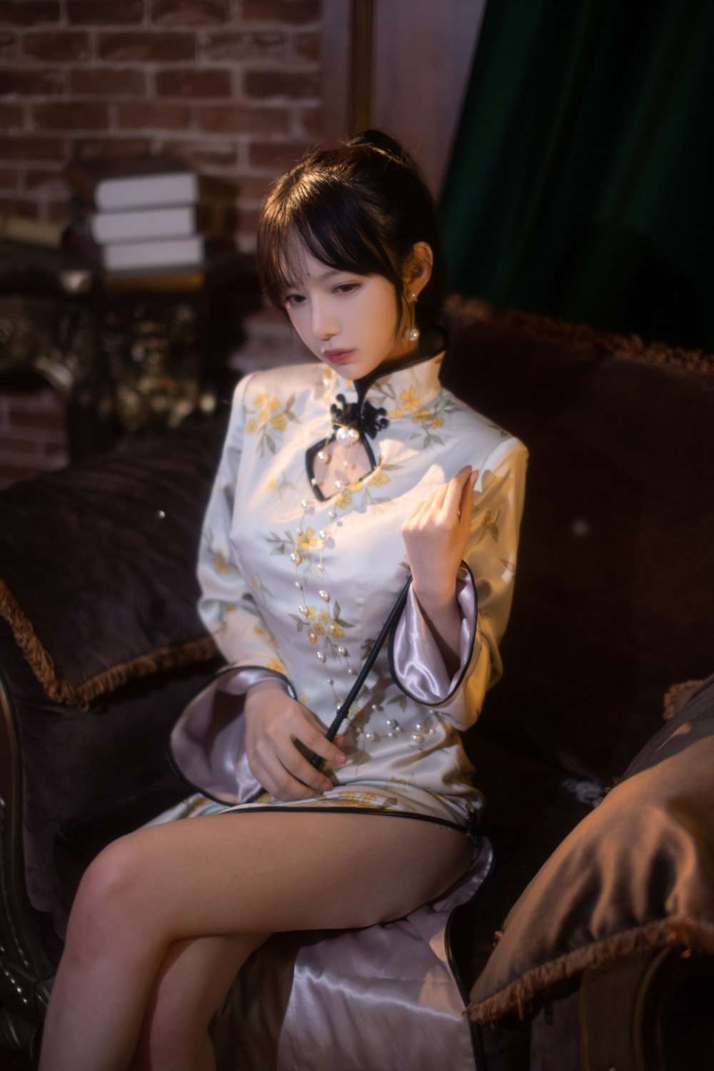 人气动漫Coser@Shika小鹿鹿 中秋旗袍 [12P/65MB]