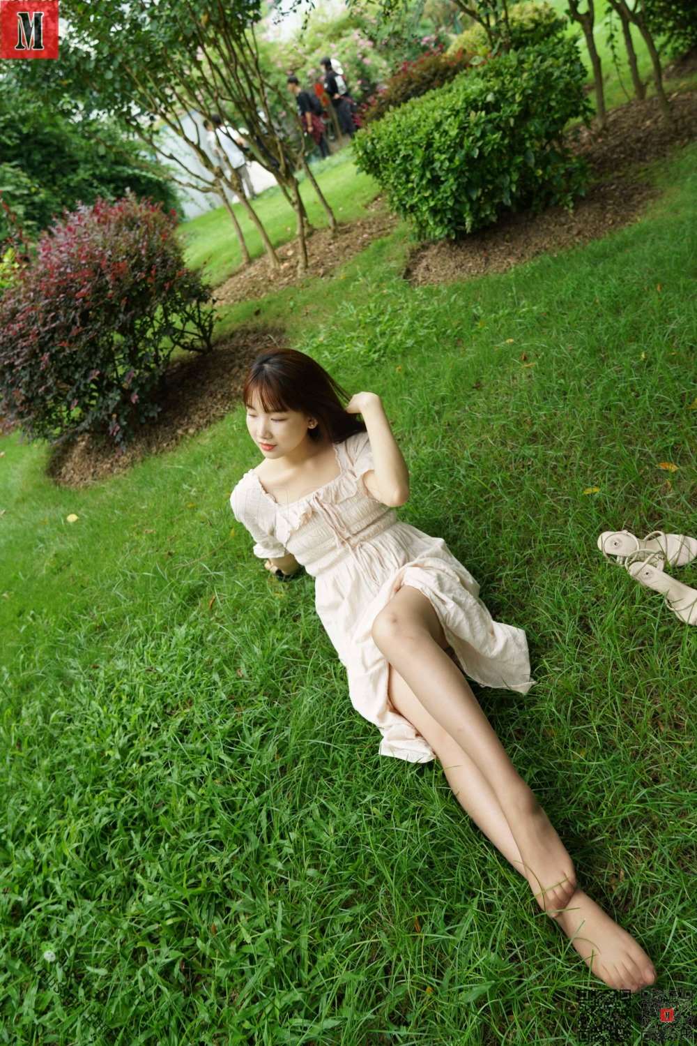 [MussGirl慕丝女郎] NO.220 MAY [99P/131MB]