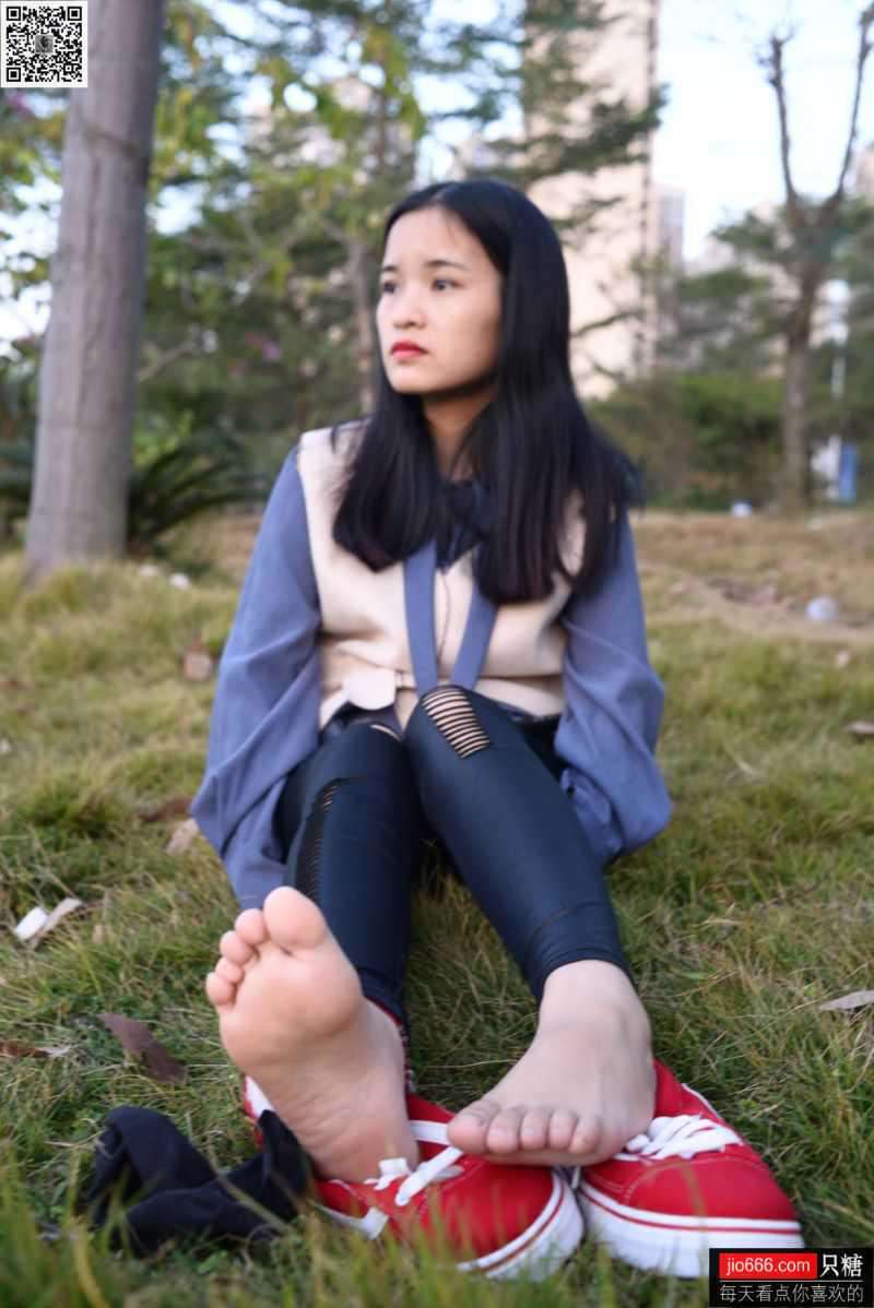 只糖棉袜 NO.131 嘉慧 – 有人相爱，有人夜里开车看海 [269P/1.15G]