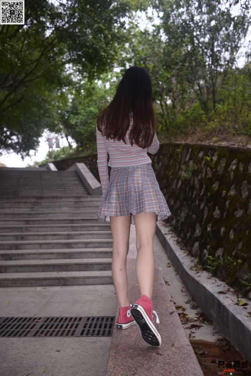 只糖棉袜 NO.241 优米 – 应接不暇的惊喜里 [156P/733MB]