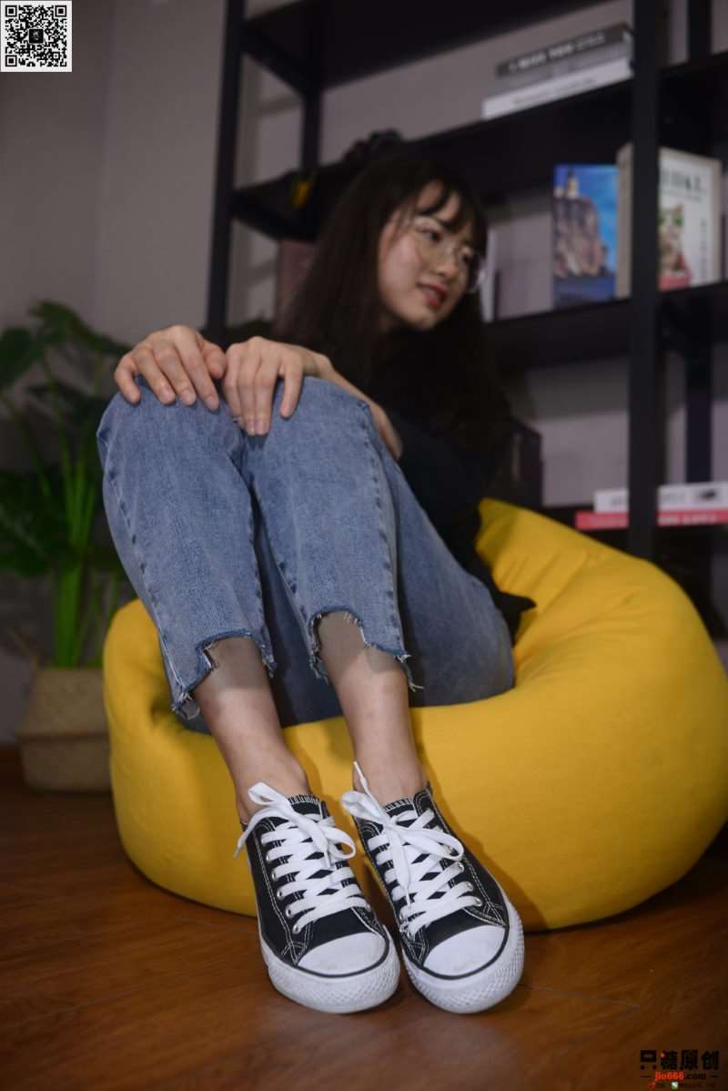 只糖棉袜 NO.357 潘潘 – 你是生活扑面而来的善意 [80P/299MB]