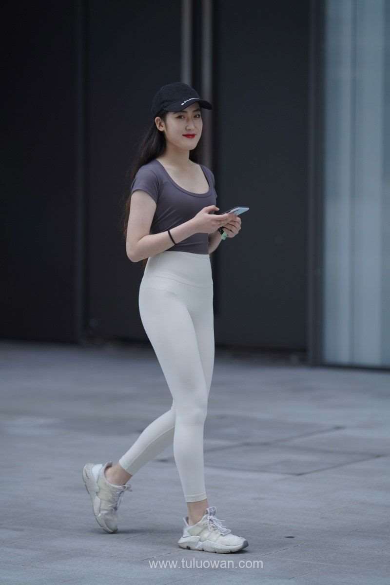 精选街拍作品 NO.520 运动女孩2 [85P/71MB]