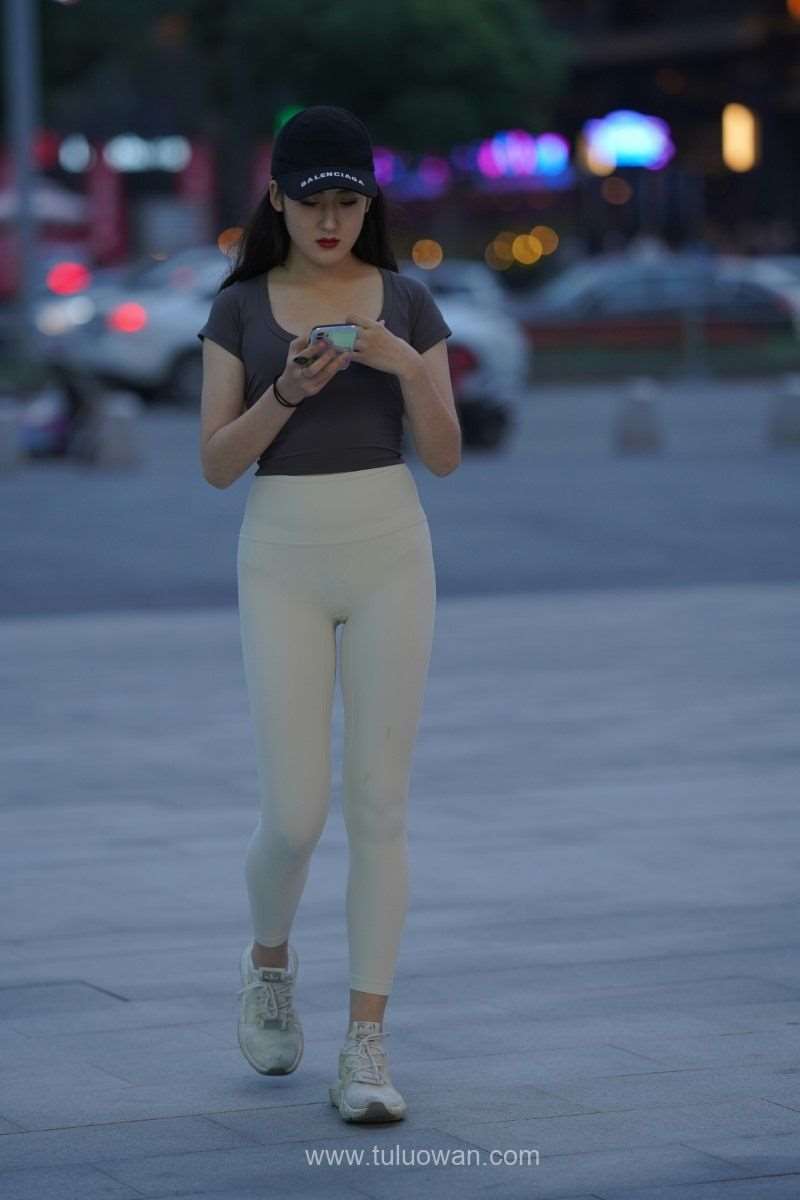 精选街拍作品 NO.525 运动女孩7 [82P/64MB]