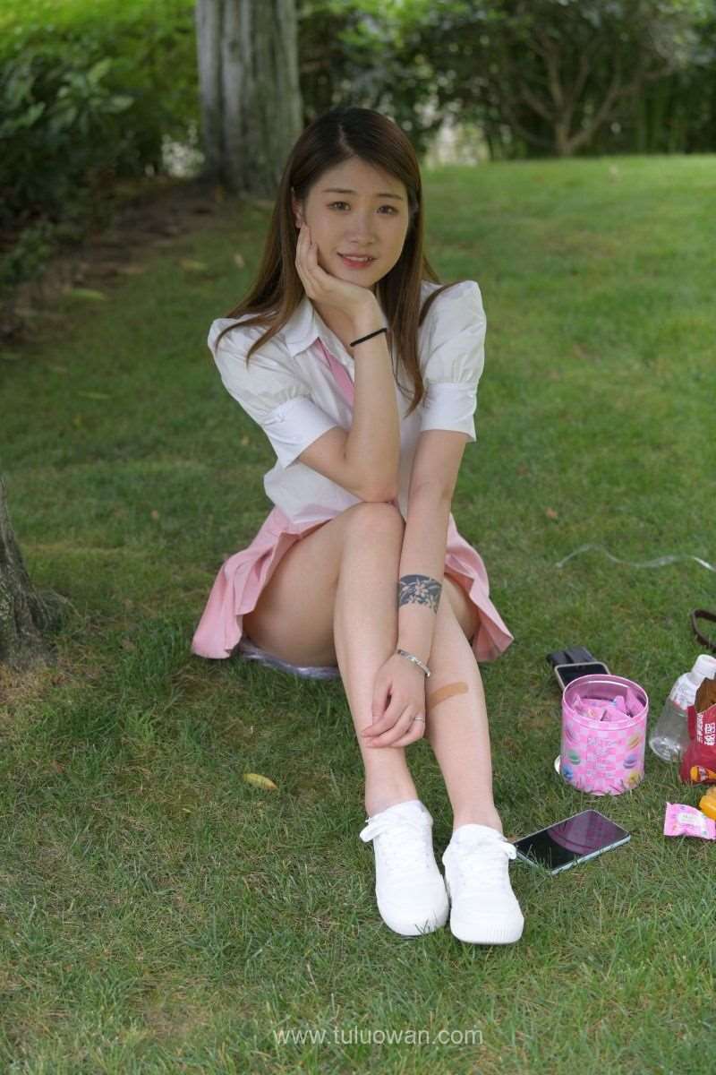 精选街拍作品 NO.772 粉色短裙妹妹4 [95P/94MB]
