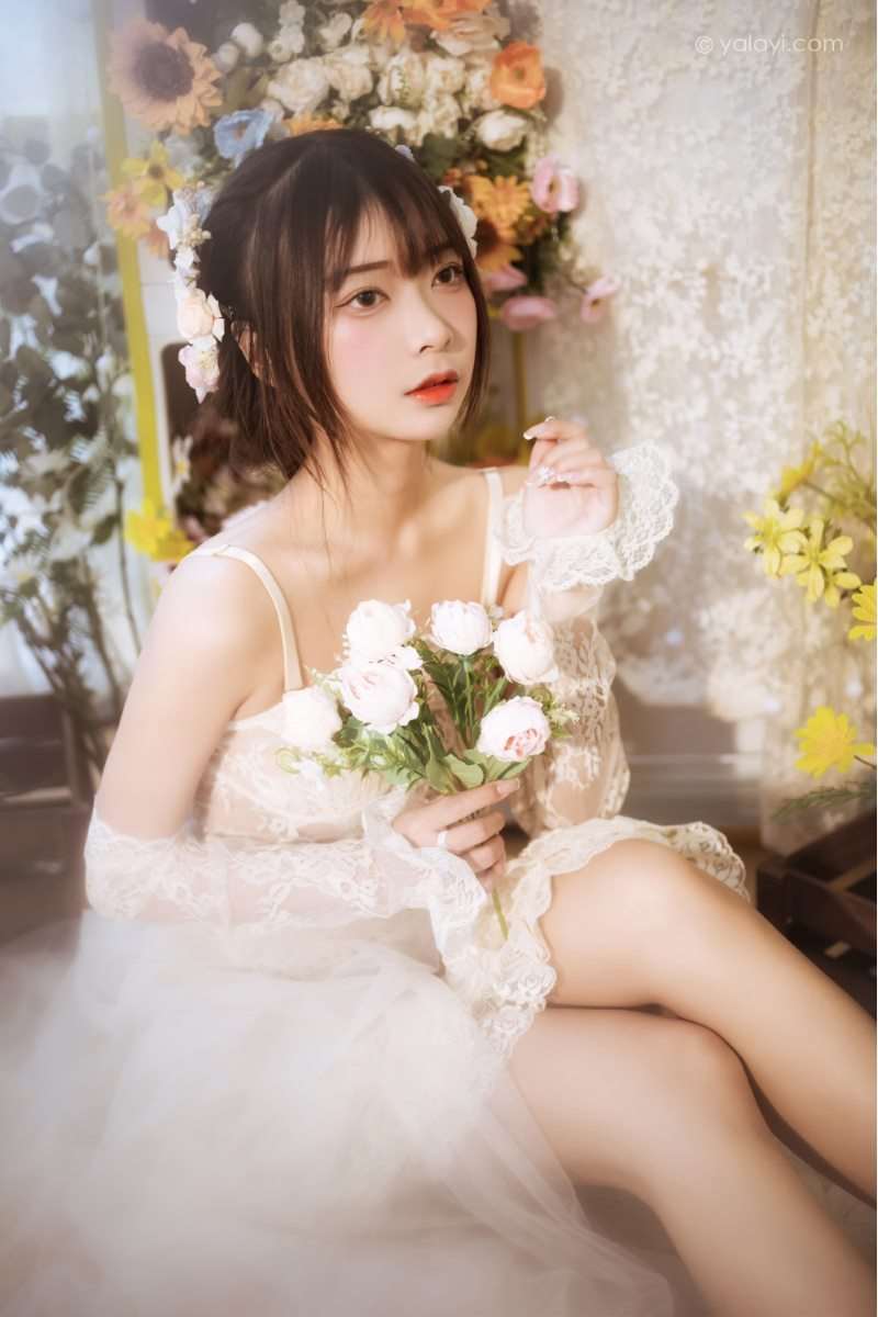 [YALAYI雅拉伊] 2021.06.16 No.805 似梦初觉 阿禾 [44P/369MB]