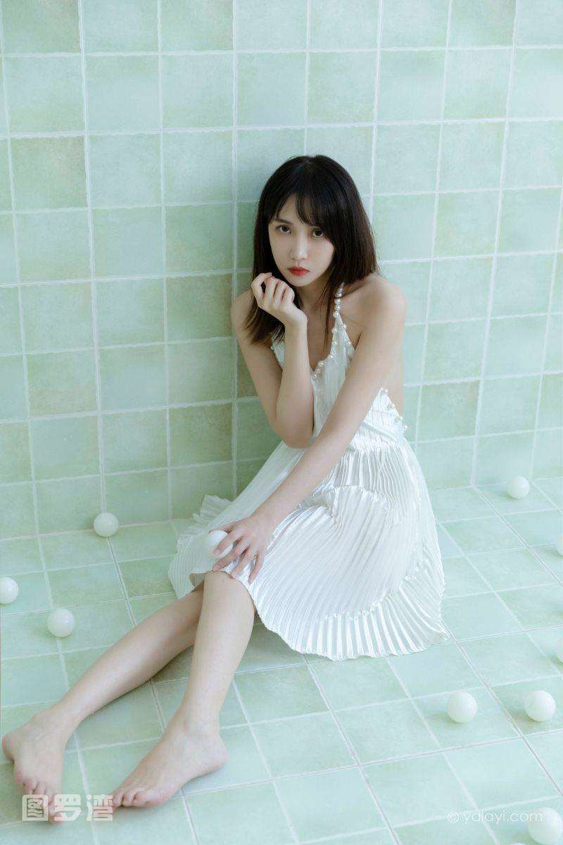 [YALAYI雅拉伊] 2021.07.15 NO.816 窗内窗外 妍妍 [33P/353MB]