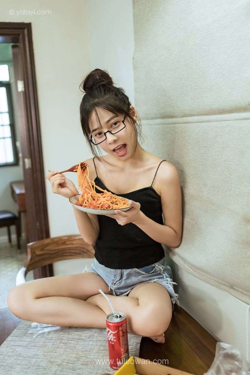 [YALAYI雅拉伊] 2021.08.31 No.834 日常 诗咏 [41P/428MB]