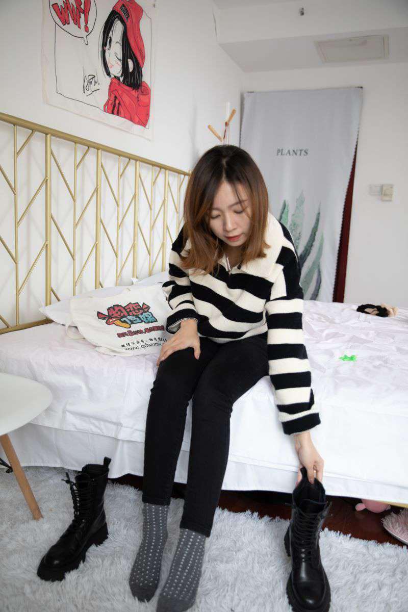 物恋传媒 NO.557 婷婷-微凉秋水 [137P/1V/3.2G]