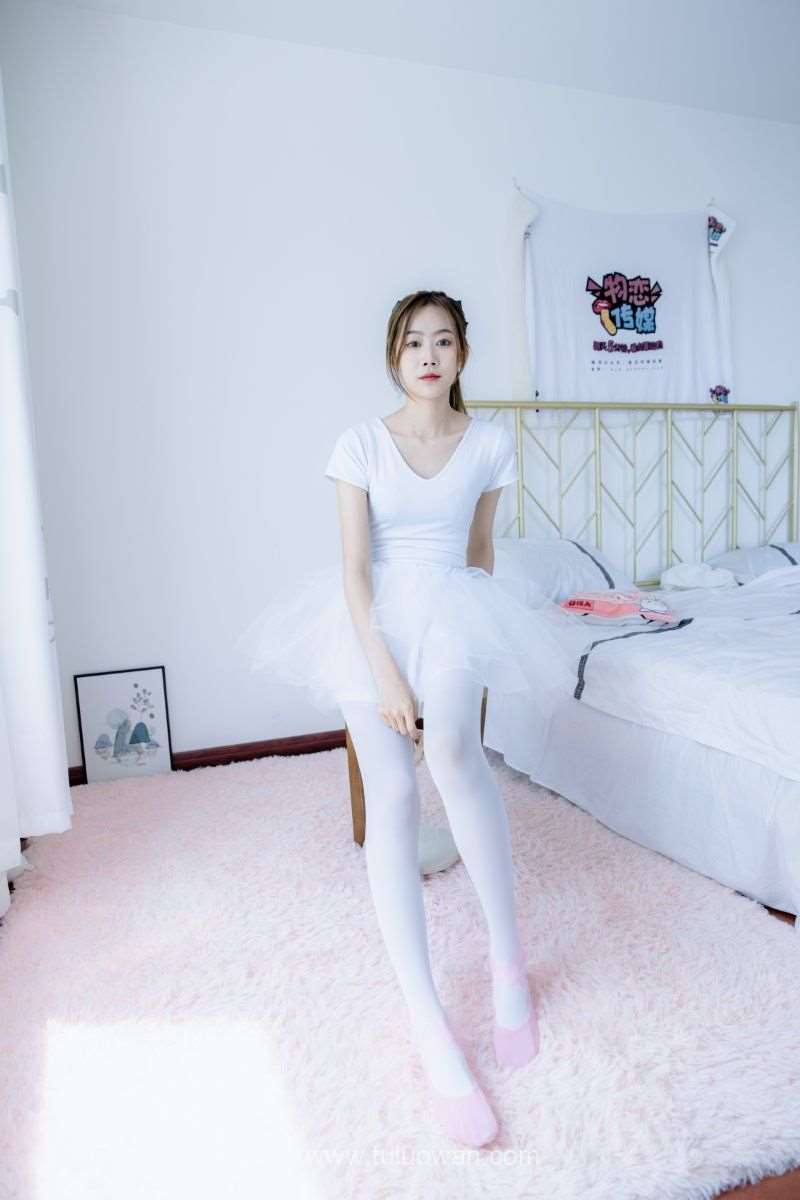 物恋传媒 NO.749 小鹿-繁花如梦 [151P/1V/2.91G]