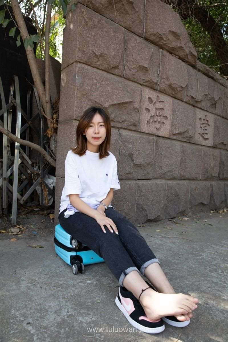 物恋传媒 NO.766 婷婷-东篱南山 [187P/2V/5.11G]
