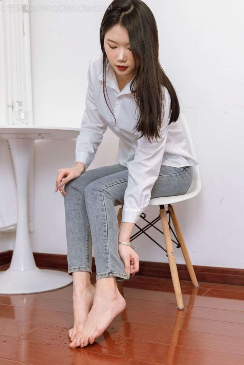 物恋传媒 NO.1106 小竹-小御姐 [150P/1V/5.20G]